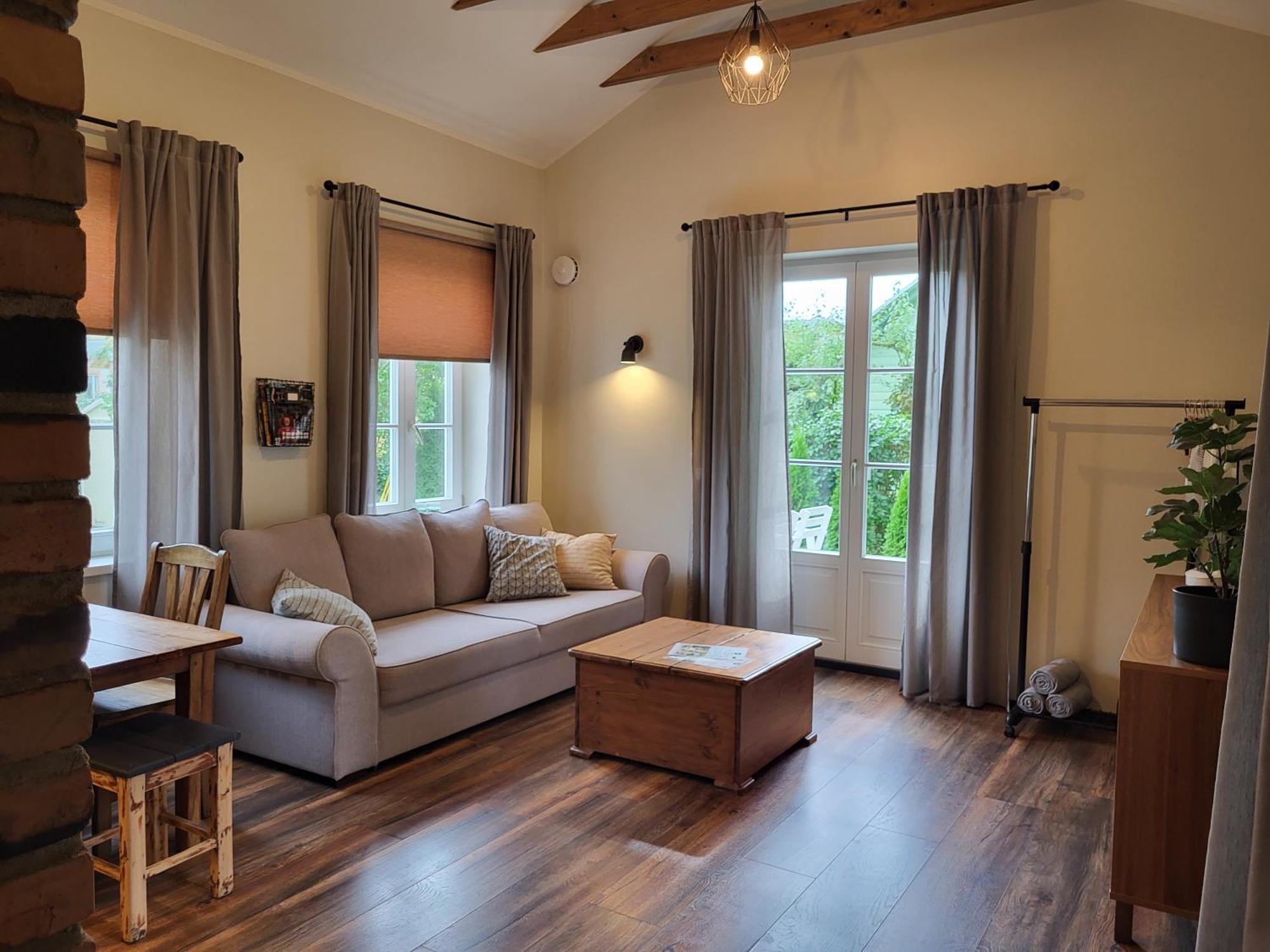 Kuressaare Family And Garden Apartments Номер фото